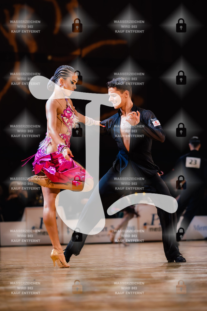 Goldstadtpokal 2025 - WDSF World Open Latin 9th (51) Vladyslav Tsykhanovskyi _ Veronika Tsikhanovska (Schwar Weiß Club Pforzheim)-2025-01-25-9659 | Webshop for digital downloads and prints of dance sport, event & show photographer Julian Link - Realisiert mit Pictrs.com
