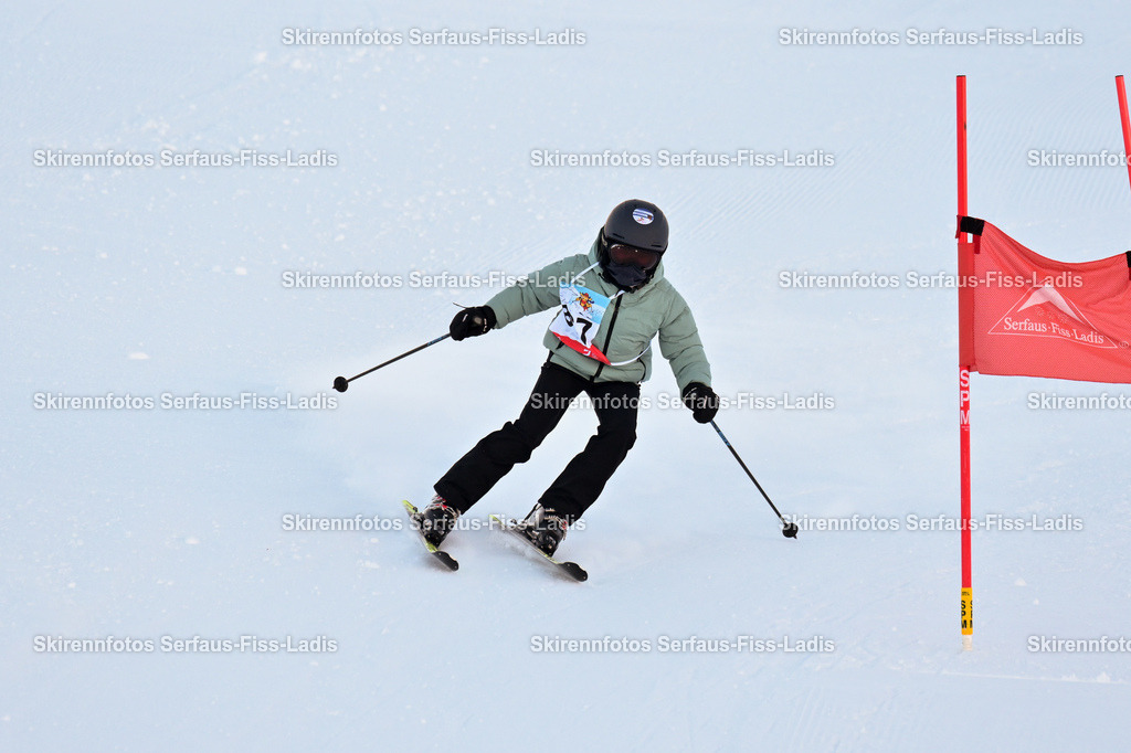 SRF_25.12.2025_0213 | Skirennfotos,Serfaus,Fiss,Ladis,Kinderskirennen,Winter,Tirol,Oberland,skirace,SFL,feelfree,weil wir's genießen,ski,Ski,skifahren,Sonnenplateau, - Realisiert mit Pictrs.com
