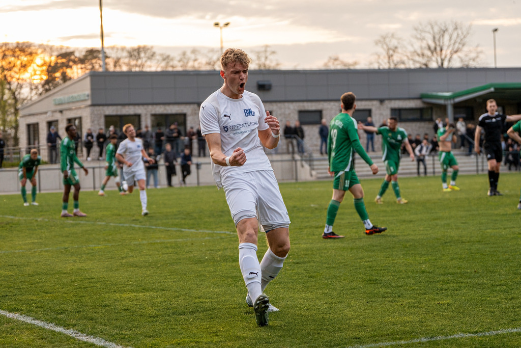 Fußball I Herren I Saison 2025-2026 I Landesliga Weser-Ems I 23. Spieltag I SFN Vechta - BW Lohne II I 00189 | jns.sportfotos - Realisiert mit Pictrs.com