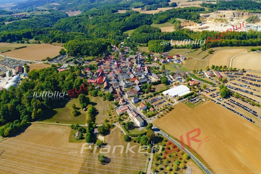 aktuelles Luftbild von  Wattendorf - Luftaufnahme wurde 2018 von https://frankenair.de mittels Flugzeug (keine Drohne) erstellt.