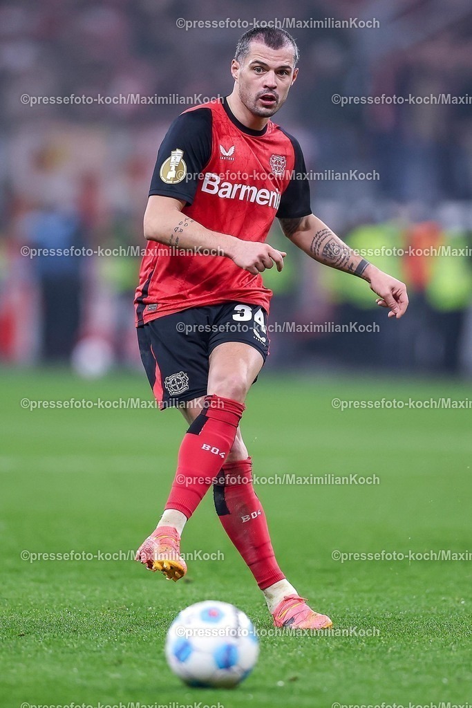 DFB05022502288 | 05.02.2025, Fußball, DFB-Pokal Viertelfinale, Bayer 04 Leverkusen - 1.FC Köln, BayArena, Saison 2024 2025: Granit Xhaka (Bayer04 Leverkusen #34)DFB regulations prohibit any use of photographs as image sequences and or quasi-video.