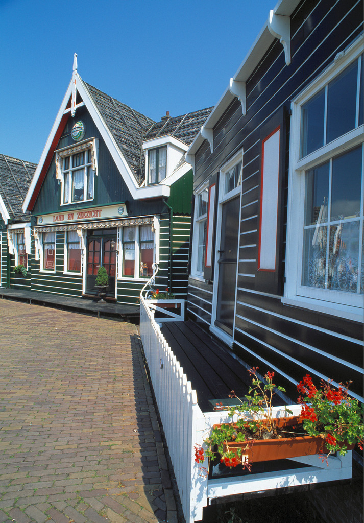 Fischerdorf Marken | Marken, Niederlande - February 25, 2008: Fischerdorf Marken. - Realisiert mit Pictrs.com