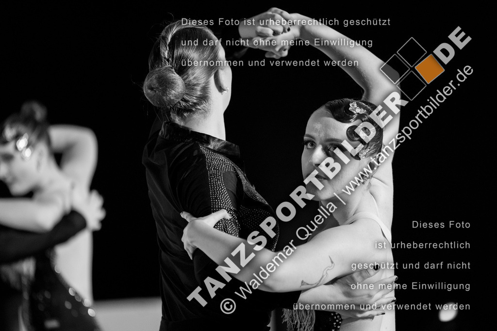 20250503-00866 | Hier finden Sie Tanz Bilder vom Latein und Standard Formationen tanzen. Sportbilder vom Tanzsport. Schöne Fotos und von Weltmeisterschaft, Europameisterschaft, Bundesliga, Regionalliga, Oberliga und Landesliga sowie von GOC Stuttgart, DanceComp, WM Bremen