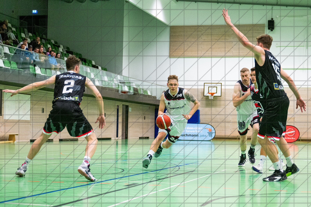 2. RL West | 19.10.2024 | BBC OS vs. Bad Essen | 2. RL West | 19.10.2024 | BBC OS vs. Bad Essen - - - - - CREDIT, www.bullenfotos.de, Martin König, Hörner Weg 40, D-49078 Osnabrück, +4917663732967, Nutzung und Weitergabe nur zu den vereinbarten Zwecken. Presseanfragen an Ersteller. Alle Rechte beim Ersteller. - - - - - - Realisiert mit Pictrs.com