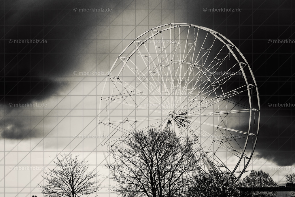 Marko_Berkholz_mberkholz_warnemünde_MBE0283 | Bilder aus dem Ostseebad Warnemünde, den Warnemünder Leuchtturm aus unterschiedlichen Perspektiven für Ihre Büroräume oder den privaten Lieblingsraum. In meinem Premium Bild Shop aus Rostock Warnemünde, entscheiden allein Sie, auf welches exklusive Material, in welcher Größe und in welchem Format der brillante Bilddruck erfolgt. Wir versenden innerhalb Deutschlands, Österreich und der Schweiz. Besuchen Sie mich auch gerne in meinem Warnemünder Fotostudio oder kontaktieren mich bei Fragen zur Motiv. info@mberkholz.de