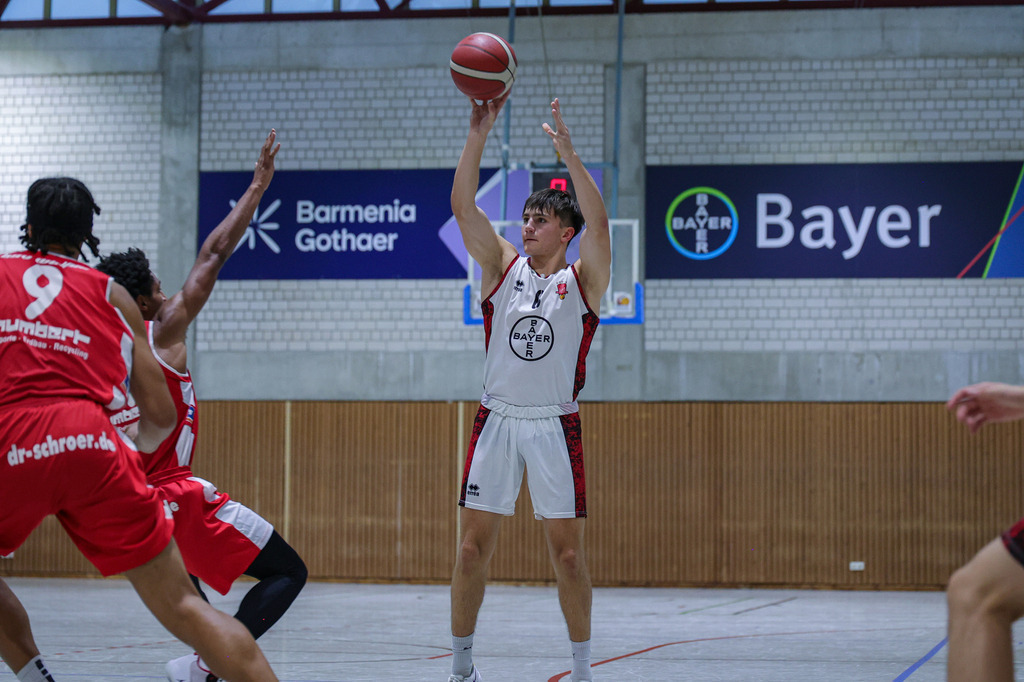 Regio Test BAYER GIANTS vs BSV Münsterland Baskets Wulfen-86 | Fotos von Basketballspielen aus dem Raum NRW fotografiert von Gero Mueller-Laschet und Daniel Schaefer - Realisiert mit Pictrs.com