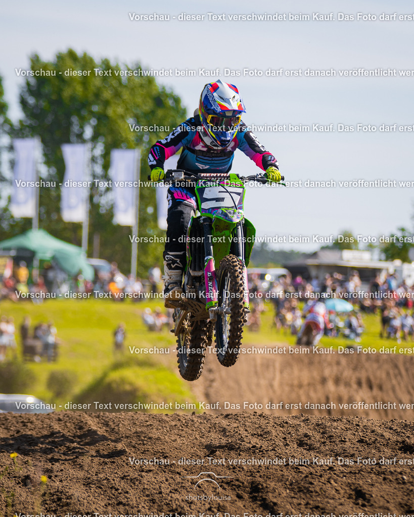 09_20_LM_Schenkenhorst-8678 | Sportfotografin aus Berlin-Brandenburg mit Fokus auf Motocross. Ich halte deine sportliche Leistung und echte Emotionen auf und neben der Strecke professionell fest. Entdecke die Fotos von deinem Rennen und bestelle sie direkt hier im Shop.