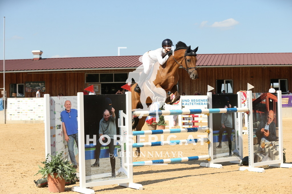 DL2Q7020 | Willkommen bei Brunnmayr - Design & Fotografie – Ihrem Spezialisten für Reitturniere und Pferdeveranstaltungen in Oberösterreich, Salzburg und Bayern! Seit über 17 Jahren sind wir leidenschaftlich dabei.