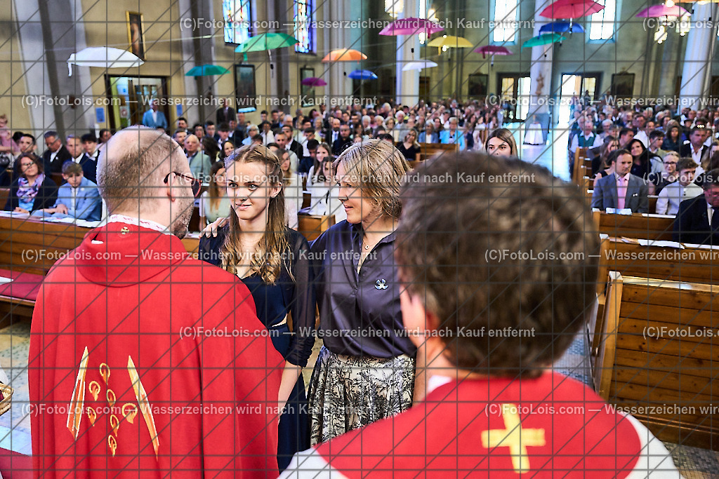 ALP0821_PfarrFirmung Wieselburg_Firmvorgang | (C)FotoLois.com, Alois Spandl, Firmung in der Pfarrkirche Wieselburg mit Generalvikar Dr. Christoph Weiss, Dechant Pfarrer Daniel Kostrzycki und Monignore Franz Dammerer, Sa 15. Juni 2024.