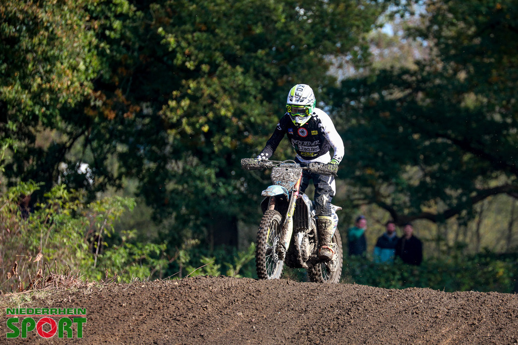 OpenTrack2024_Sonntag_Hobbyfahrer_151 | Bildergalerie von Sport-Ereignissen aber auch von weiteren spannenden Dingen - nicht nur vom Niederrhein. In Anlehnung an den bekannten Spruch von Hanns Dieter Hüsch heißt das Motto: "Niederrhein ist überall".  - Realisiert mit Pictrs.com