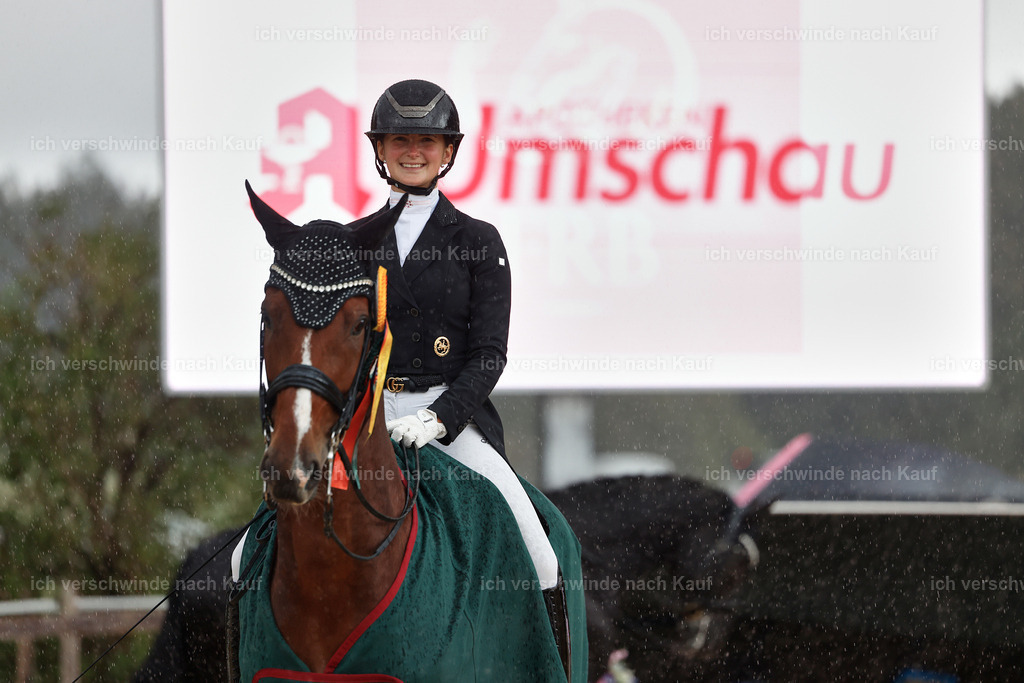 07-Siegerehrung-DRESSUR  S___  -StoibPH-5086 | working equitationturnier fotograf videograf stoibphotography marixx film working equitation deutschland reitsport turnierfotografie eventfotografie equestrian events