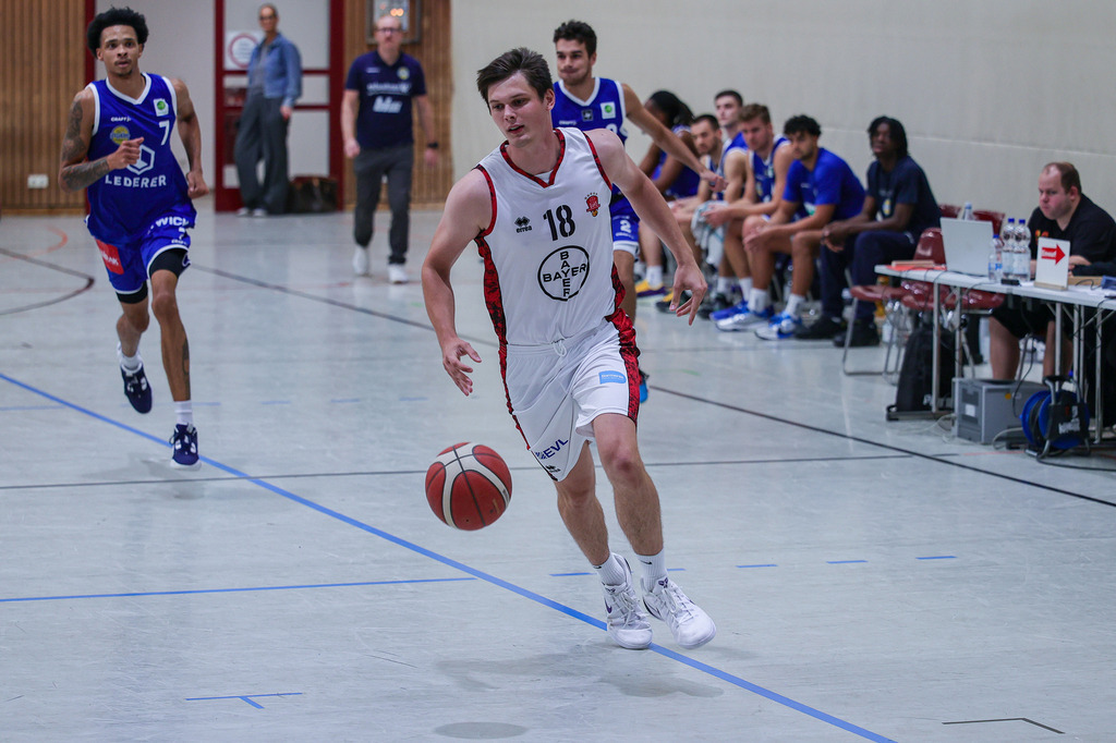 Regio Test BAYER GIANTS vs EN Baskets Schwelm-29 | Fotos von Basketballspielen aus dem Raum NRW fotografiert von Gero Mueller-Laschet und Daniel Schaefer - Realisiert mit Pictrs.com
