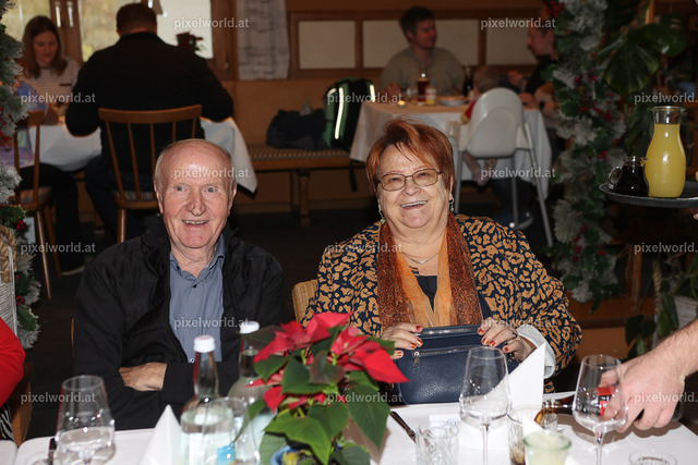 Martini Gansl Essen mit Otto Hoffmann | Bildershop von pixelworld.at - Realisiert mit Pictrs.com