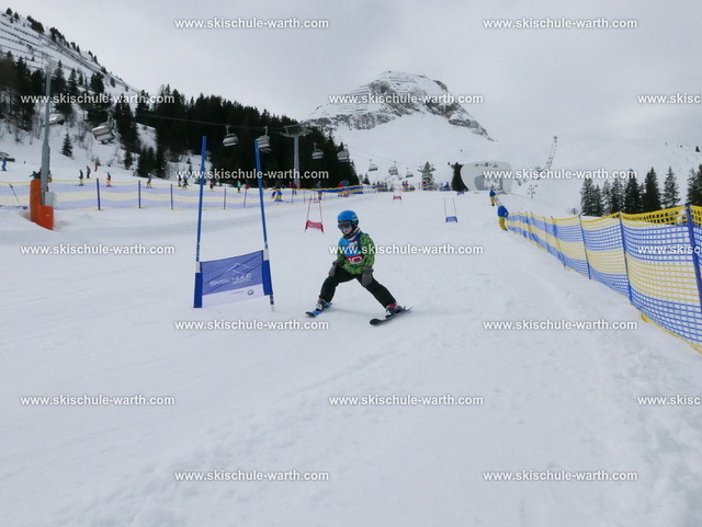 Boris (3) | Photos von der Skischule Warth - Realisiert mit Pictrs.com