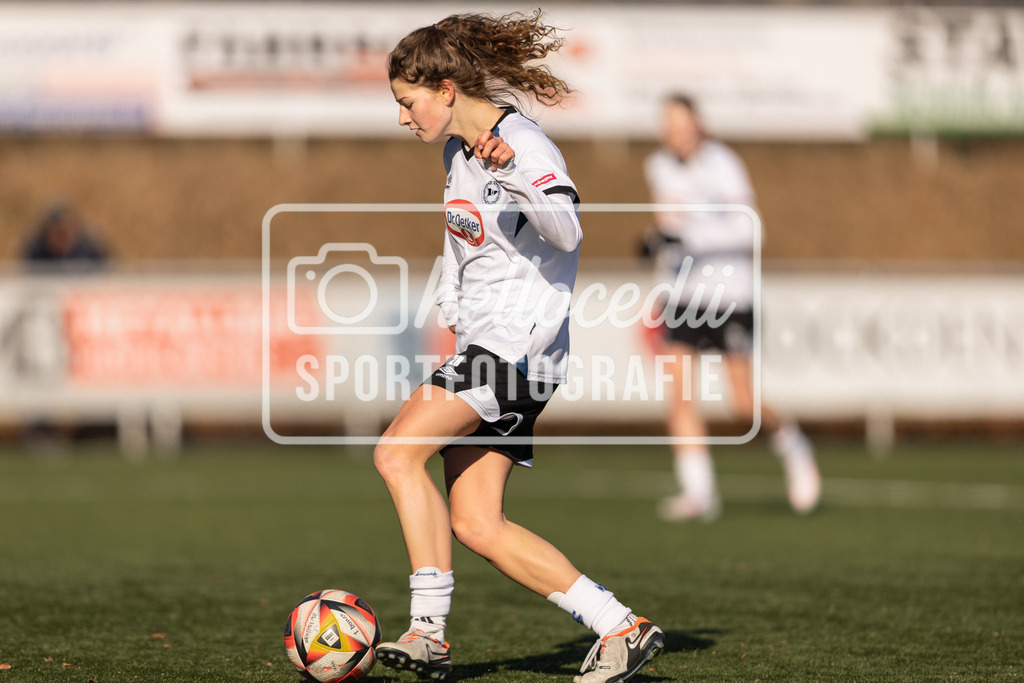 Fußball I Frauen I Saison 2025-2026 I Testspiel I BW Hollage - DSC Arminia Bielefeld I 15.02.2026-111 | Hannah Wehmeyer (28, DSC Arminia Bielefeld) - Realisiert mit Pictrs.com