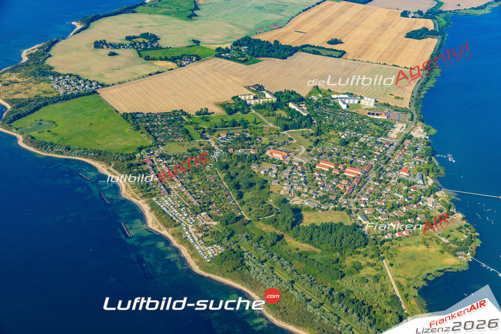 Luftaufnahme der Stadt Dranske - Die Luftaufnahme wurde 2025 vom UL-Flugzeug heraus erstellt ( keine Drohne ) - Hochauflösende Luftaufnahme - für professionelle Ausdrucke geeignet. Die Geschenkidee !Hier alle&nbsp;Infos zur Lizenzierung der LuftaufnahmeWir fliegen auch dieses Jahr wieder in Ihre Region um Luftbilder zu erstellen.- Luftbild anfragen