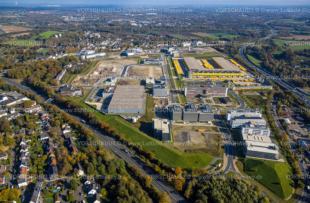 Bochum241016642 | Luftbild, Großbaustelle Mark 51/7, Wissenschaftsquartier und Technologiequartier, O-Werk Campus, ehemaliges Opel Areal an der Autobahn A448, drei Gebäude Ideenschmiede mit Techunternehmen Viactiv und VMRay und Physec, VW Volkswagen Infotainment, Wabtec Bahnzulieferer, DHL Logistik, Altenbochum, Bochum, Ruhrgebiet, Nordrhein-Westfalen, Deutschland