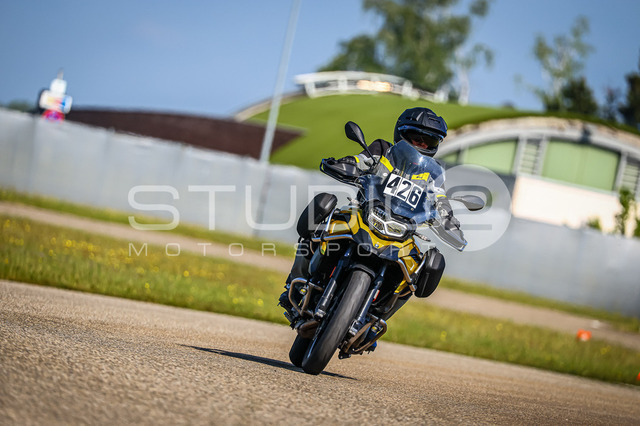0426-260508DCB-012_426 | Deine Full-Service-Agentur für ✔️Videoproduktionen und ✔️Motorsportfotografie Jetzt Angebot anfragen!