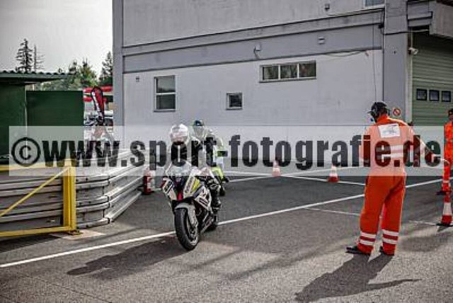 pube6846 | Professionelle Fotos von Sportveranstaltungen, aber auch Hochzeiten und anderen Events. - Realisiert mit Pictrs.com