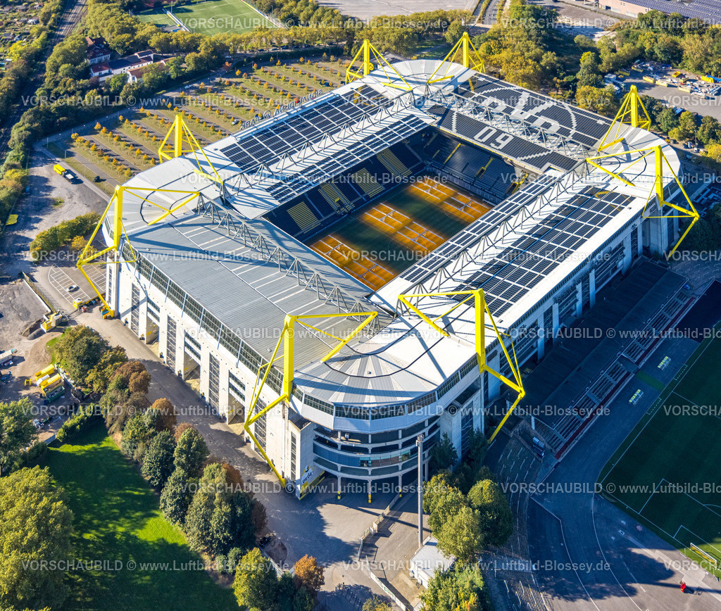 Dortmund241005948 | Luftbild, Signal Iduna Park, auch Westfalenstadion, Fußballstadion und Bundesligastadion des BVB 09 Borussia Dortmund, Westfalenhalle, Dortmund, Ruhrgebiet, Nordrhein-Westfalen, Deutschland