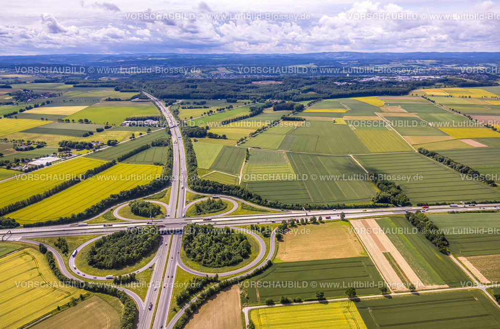 Werl220601318 | Luftbild, Autobahnkreuz Werl der Autobahn A44 und A445, Werl, Soester Boerde, Nordrhein-Westfalen, Deutschland