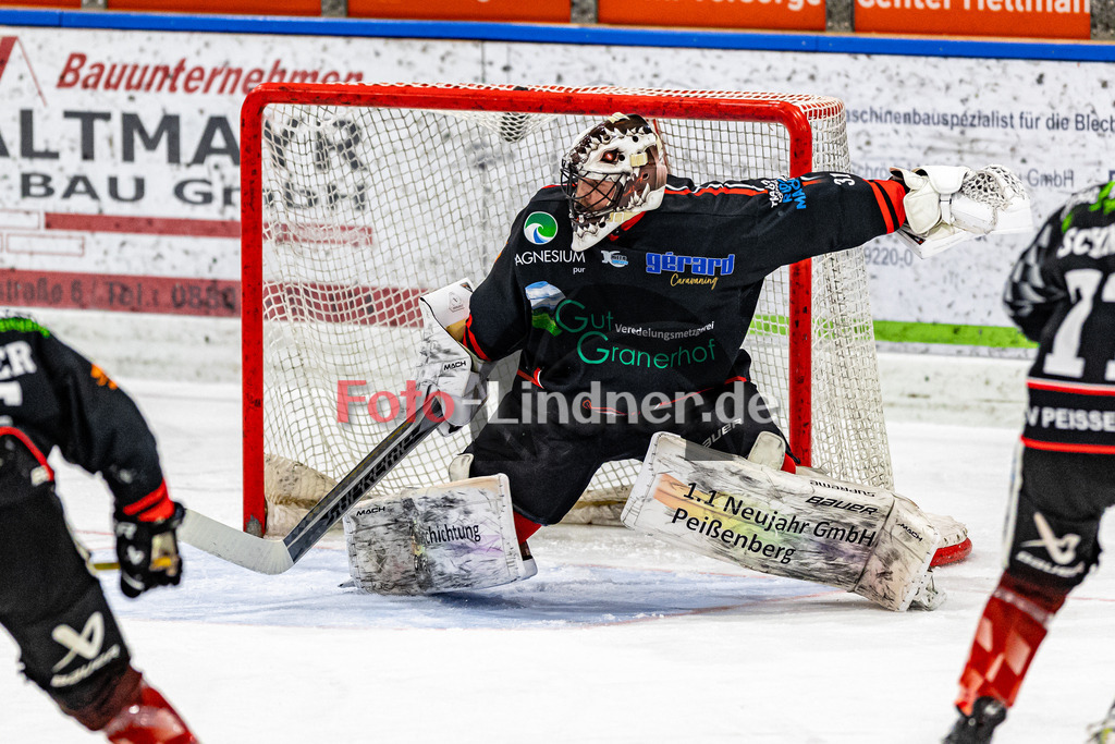 Bayernliga Eishockey Meisterrunde, TSV Peißenberg "Miners" gegen TEV Miesbach am 3.2.23 in Peißenberg | Bayernliga Eishockey Meisterrunde, TSV Peißenberg "Miners" gegen TEV Miesbach am 3.2.23 in Peißenberg
