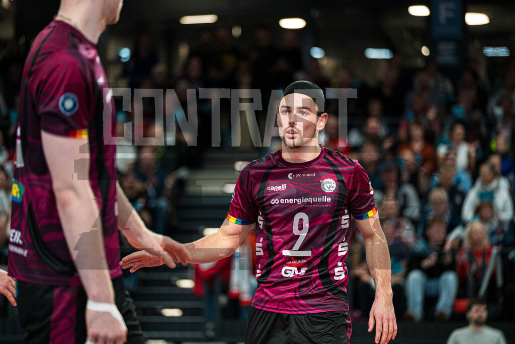 Volleyball I Herren I Saison 2025/2026 I Volleyball Bundesliga I 4. Spieltag I SVG Lüneburg - Energiequelle Netzhoppers KW | Hannes Gerken (9, Energiequelle Netzhoppers KW) - Realisiert mit Pictrs.com