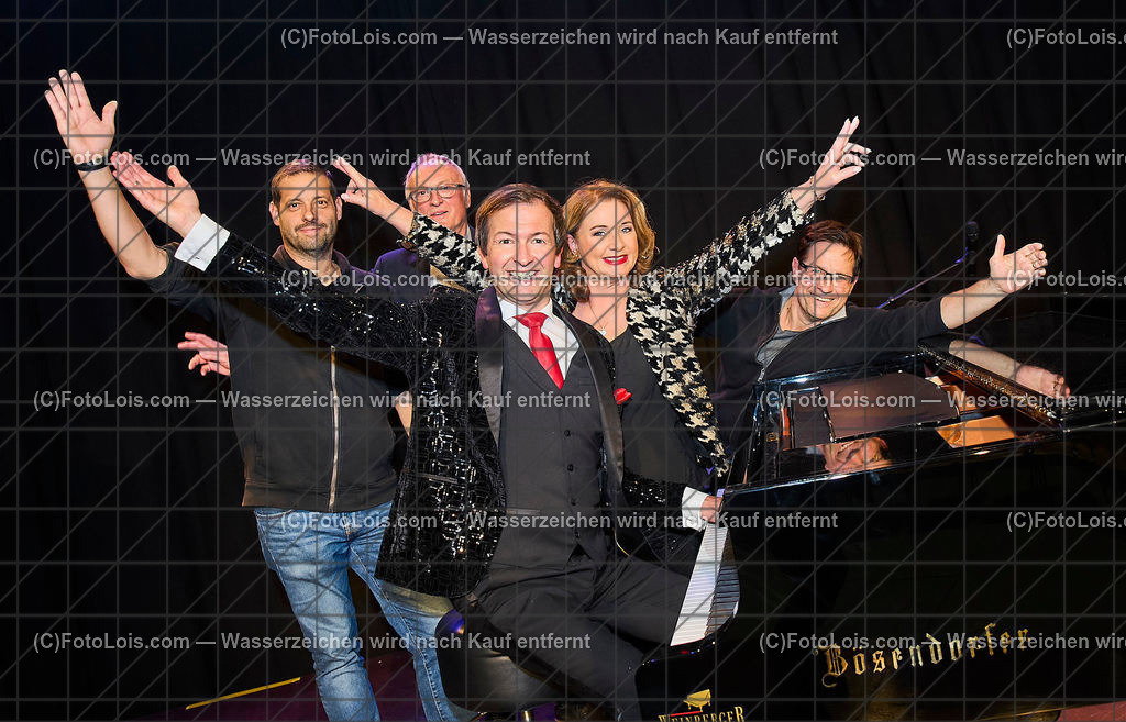 ALP2667_Udo Juergens-STORY_Parker-BeneschFurrer | Hochzeitsfotograf mit dem Blick für´s Wesentliche, Firmung, Erstkommunion, Firmenfeiern, Sportfotoservice, Reproduktionen, Konzertfotografie, Pressefotografie, Luftbildfotografie, Innenarchitektur, Werbefotografie, Sponsoren-Livebildfotografie.