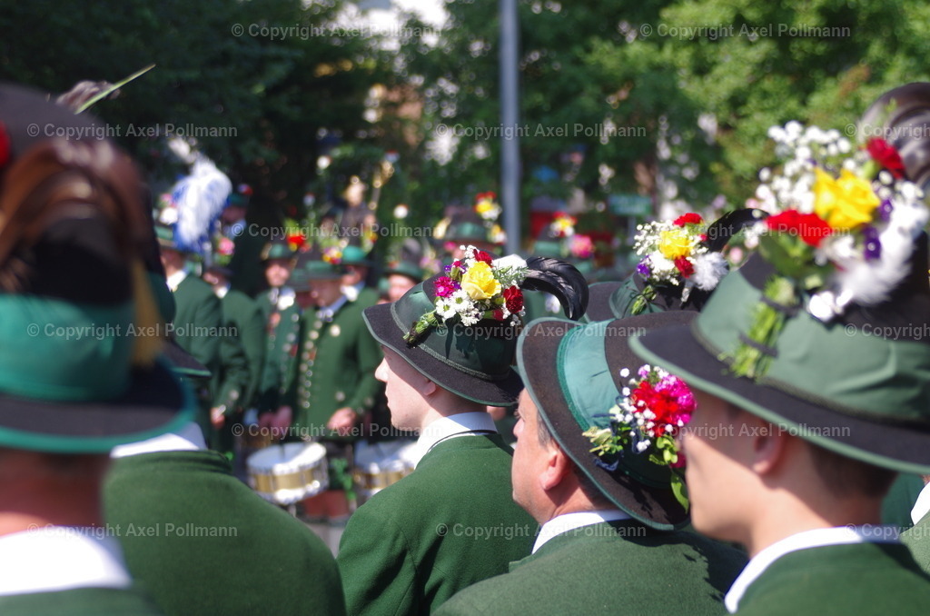 IMGP3926 | fotografiert von Axel PollmannLeonhardi Wallfahrt Benediktbeuern und Murnau, Fronleichnam, Fasching, Landschaft im Loisachtal und Benediktbeuern  - Realisiert mit Pictrs.com