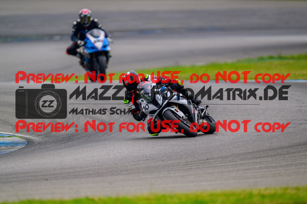 MaZZes_FotoMatrix_240521_6007705_3302 | WEISS