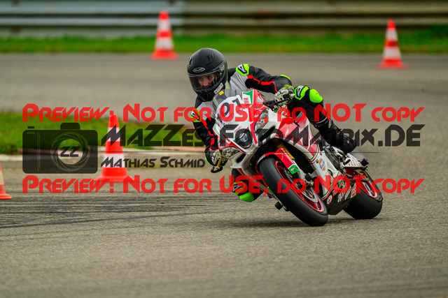 MaZZes_Fotomatrix_20241003_6007705_1330-2 | GELB