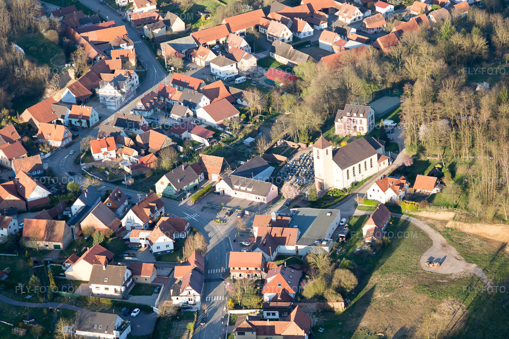 Aerial view: View of the town in Neewiller-près-Lauterbourg in the state Bas-Rhin, France.Photo: IMG_097859.jpg taken on 03/27/2017 by Werner Riehm/FLY-FOTO.comResolution of the original: 5472 x 3648 px