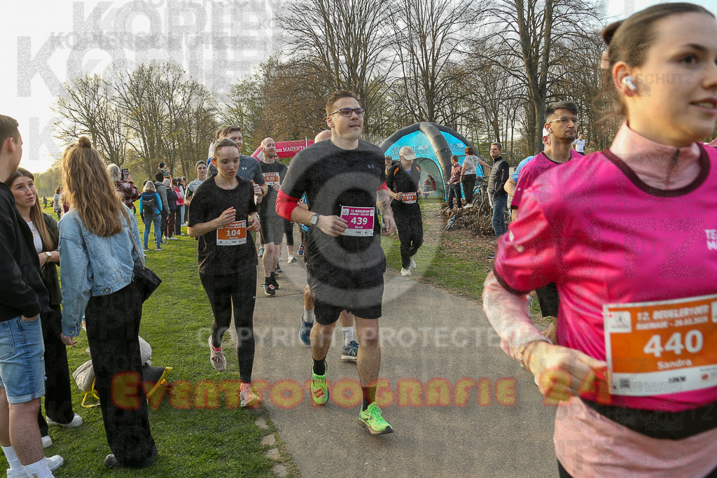 250328_1748_EX1_5763 | Sportfotografie im Rhein-Sieg Kreis, Köln, Bonn, NRW, Rheinland Pfalz, Hessen, etc. Unser Tätigkeitsfeld umfasst den Laufsport vom Volkslauf über den Marathon, Duathlon, Triathon bis zum Ultralauf wie Kölnpfad Ultra oder Schindertrail.