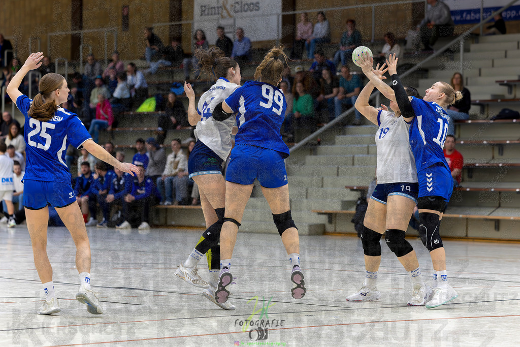 Frauen Bezirksliga, TSF Heuchelheim - HSG Pohlheim | Frauen Bezirksliga, TSF Heuchelheim - HSG Pohlheim am 01.03.2026 in Heuchelheim (Sporthalle Heuchelheim)Photo © 2026 - Jörg Heinrich - Realisiert mit Pictrs.com