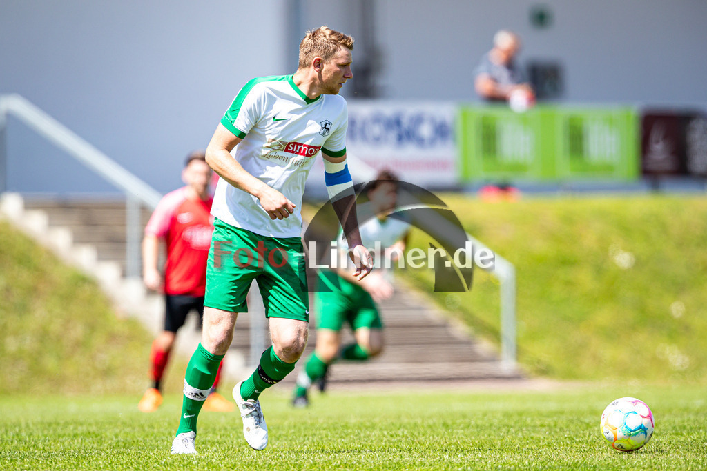 TSV Peißenberg vs Lenggrieser SC | Abstiegs Qualifikationsrunde Kreisliga Gruppe C, TSV Peißenberg vs Lenggrieser SC, 20240504,
Maximilian ANGERMEIER (LSC 5) in Aktion,
2024-05-04 in Peißenberg (Sportplatz Peißenberg)
Maximilian ANGERMEIER (LSC 5)
Copyright: WolfgangxLindner www.foto-lindner.de