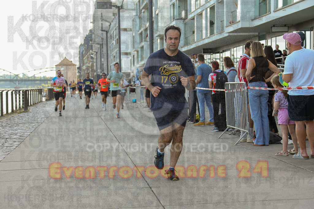 250920_1447_EX1_7588 | Sportfotografie im Rhein-Sieg Kreis, Köln, Bonn, NRW, Rheinland Pfalz, Hessen, etc. Unser Tätigkeitsfeld umfasst den Laufsport vom Volkslauf über den Marathon, Duathlon, Triathon bis zum Ultralauf wie Kölnpfad Ultra oder Schindertrail.
