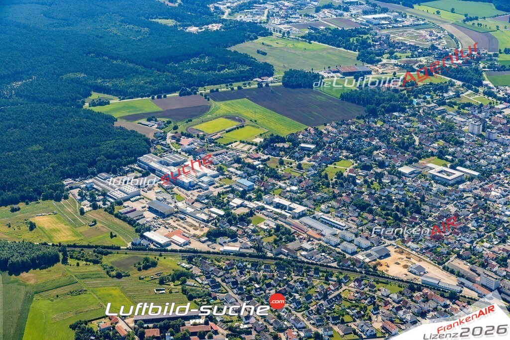 Luftaufnahme von Abensberg Vs Google Maps- Die Luftaufnahme wurde 2025 vom UL-Flugzeug heraus erstellt ( keine Drohne ) - Hochauflösende Luftaufnahme - für professionelle Ausdrucke geeignet. Die Geschenkidee !Mit Lizenz und Bildrechte bestellbar