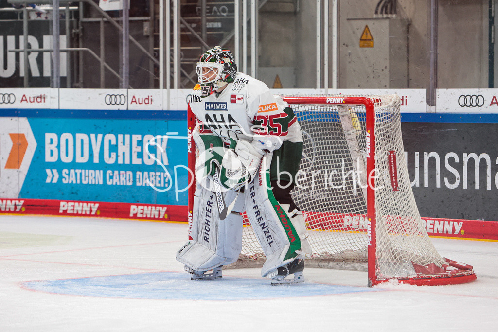 ERC Ingolstadt - Augsburger Panther | Markus KELLER (AEV #35) huetet ab mitte des zweiten Drittels den Kasten der Panther