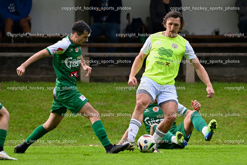 WSG Radenthein vs. SV Rapid Lienz | #11 Hasan Ali Duranovic Rapid Lienz, #9 Rafael Lax WSG Radenthein, WSG Radenthein vs. SV Rapid Lienz, WSG Radenthein vs. SV Rapid Lienz am 30.08.2025 in Radenthein (Sportplatz Radenthein), Austria, (Photo by Bernd Stefan)