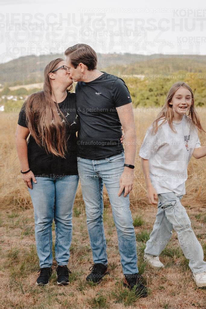 Fraufotografin_O3A2179 | Isabelle Schiminski ist ein Kitafotograf für Wiesbaden, Rheingau, Kiedrich, Untertaunus, Bad Schwalbach, Taunusstein und Mainz