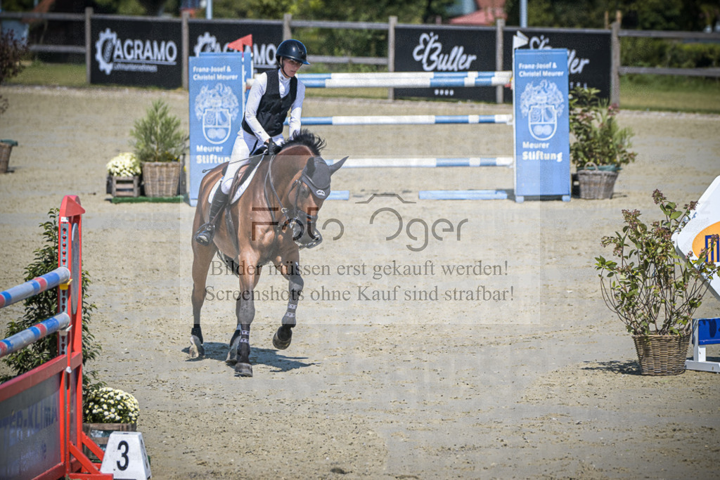 DOS_1140 | Entdecke hochwertige Reitturnierfotos von Foto Oger. Professionell, emotional und authentisch – jetzt Lieblingsmomente im Shop bestellen.Deutschlandweite Turnierfotografie. - Realisiert mit Pictrs.com