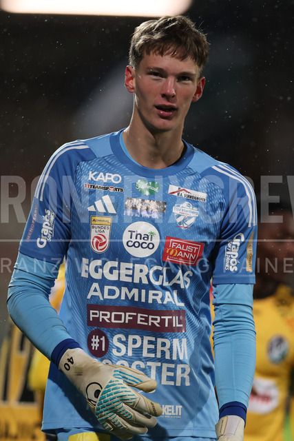 TSV Egger Glas Hartberg vs SV Oberbank Ried – Austrian Bundesliga Match | The image shows Tom Ritzy Huelsmann (Hartberg), at the Bundesliga match TSV Hartberg vs SV Ried at Profertil Arena Hartberg. 22.11.2025