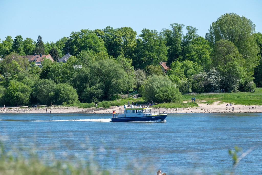260501_Rhein_7956_mr | Entdecke exklusive Fotografie im muebri Shop: Stimmungsvolle Motive  Naturaufnahmen und mehr. Jetzt hochwertige Wandbilder und Fotoabzüge online kaufen! - Realisiert mit Pictrs.com
