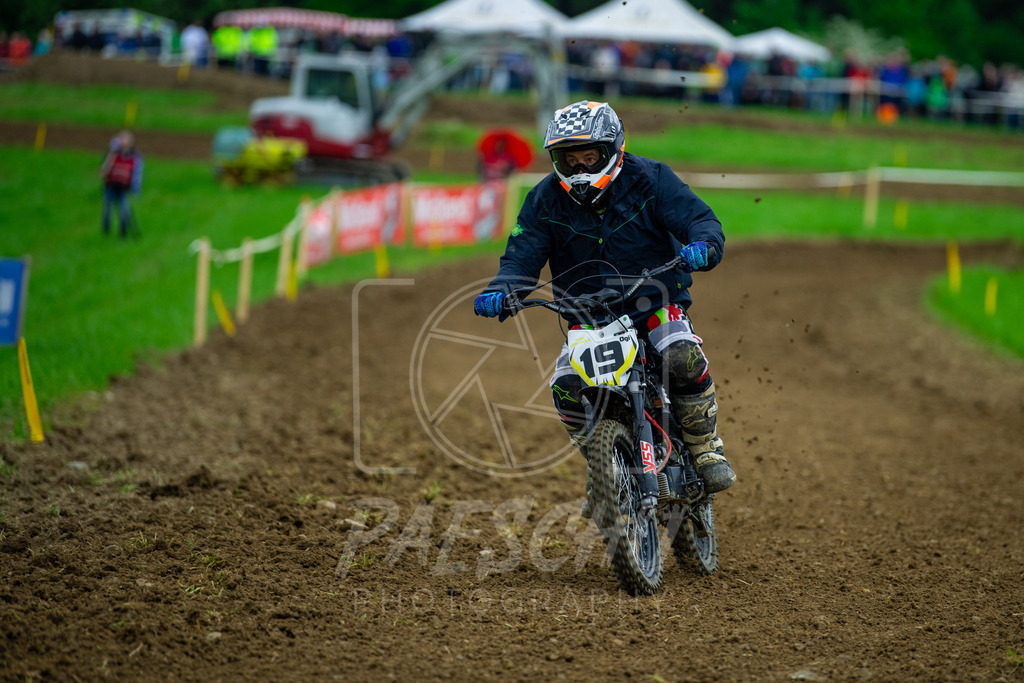 Mo (166) | Paeschuphoto Shop - Wer nicht sucht der auch nicht findet.Ob Motocrossbilder oder von einem besuchtem Spiel, Hauptsache Action. - Realisiert mit Pictrs.com