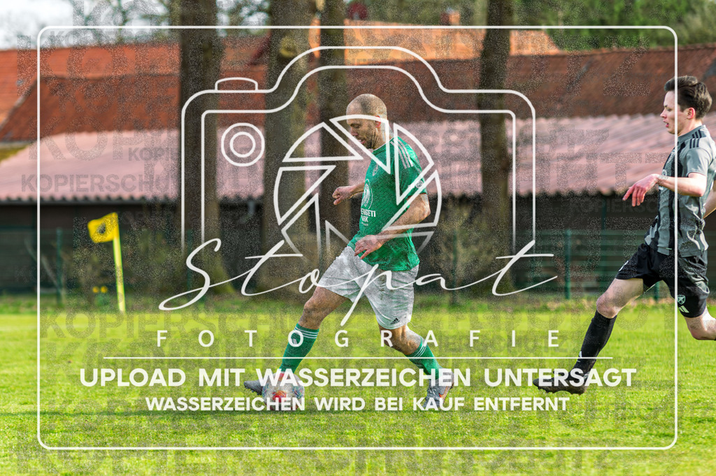 FGFS-SGA-1060 | Daniel Viktor Bujtas (SG Allertal #13) beim Herren Kreisliga HK Spiel zwischen FG Fulde-Stellichte und SG Allertal im Fulder Zentralstadion, Fulde (Simon Paul Stopat) - Realisiert mit Pictrs.com