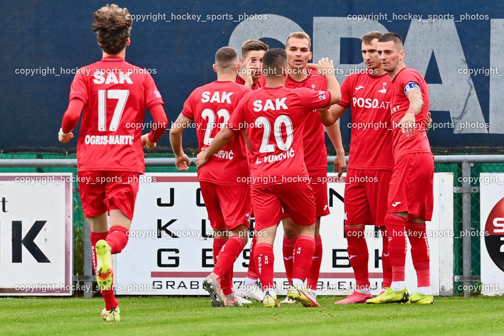 SVG Bleiburg vs. SAK 23.9.2023 | Jubel SAK Mannschaft, #9 Izidor Erazem Kamsek SAK, #14 Luka Gajic SAK, #4 Marko Gajic SAK, #24 Zoran Vukovic (K) SAK, SVG Bleiburg vs. SAK 23.9.2023, SVG Bleiburg vs. SAK am 23.09.2023 in Bleiburg (Karl Kornberger Stadion), Austria, (Photo by Bernd Stefan)