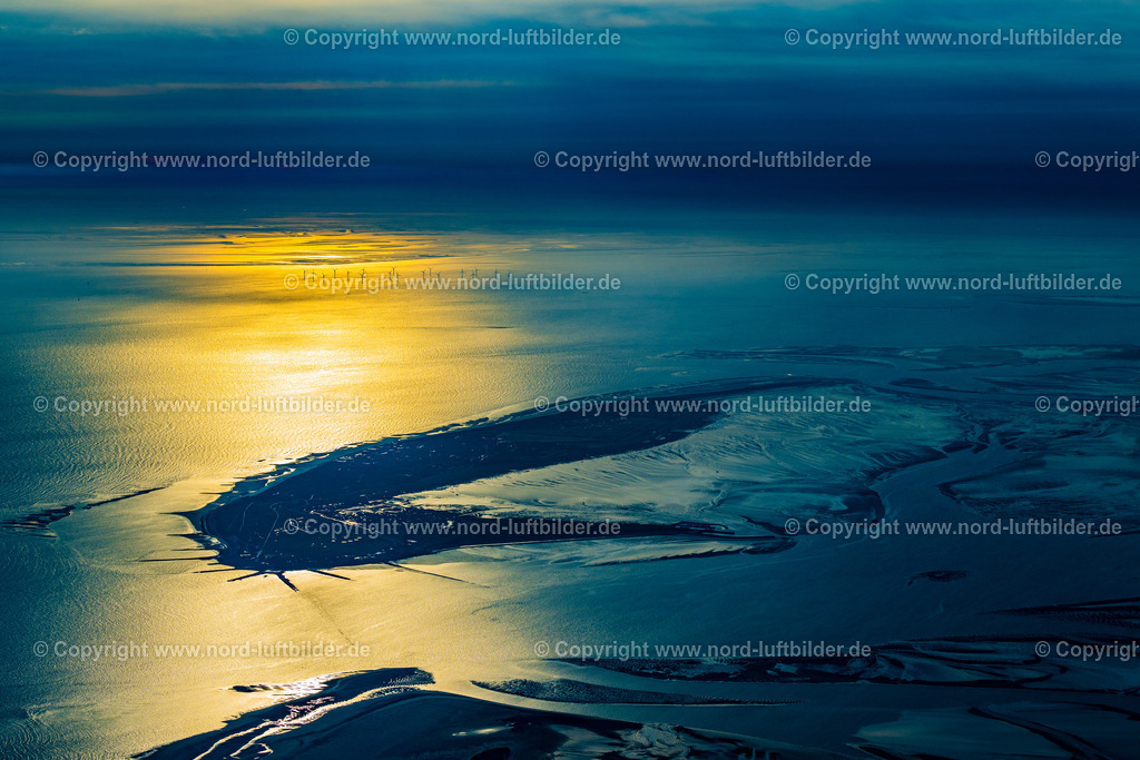 Wangerooge_Windpark_Nordergründe_ELS_4612190523 | WANGEROOGE 19.05.2023 Küstenbereich der der Nordsee - Insel - Insel im Ortsteil Westen in Wangerooge im Bundesland Niedersachsen, Deutschland. Weiterführende Informationen bei: Kurverwaltung Nordseeheilbad Wangerooge. // Coastal area the North Sea island - Island in the district Westen in Wangerooge in the state Lower Saxony, Germany. Further information at: Kurverwaltung Nordseeheilbad Wangerooge. Foto: Martin Elsen