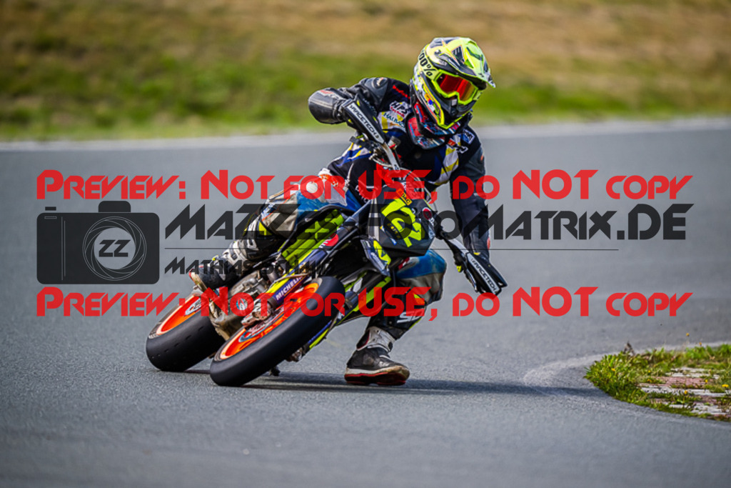 MaZZes_FotoMatrix_220903_3139 | UE40