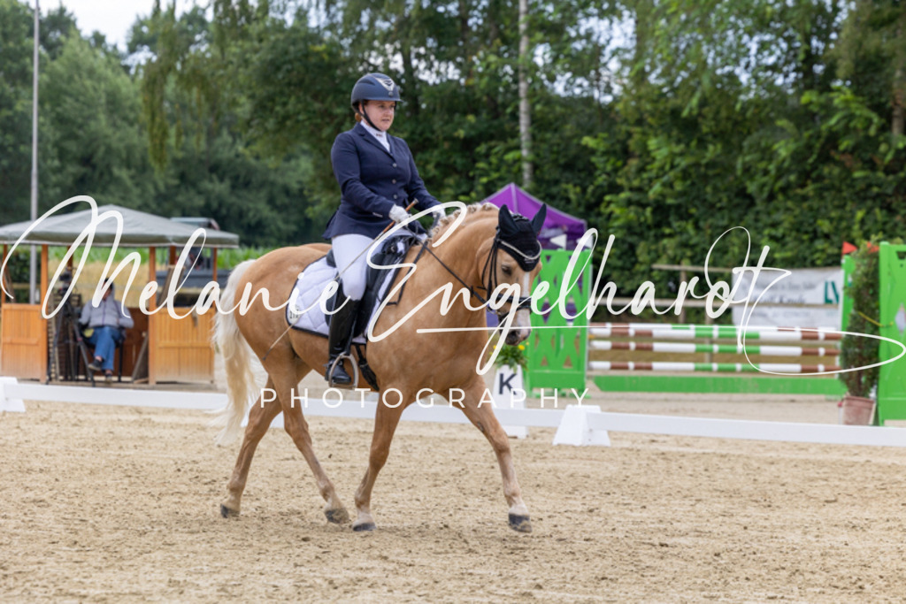 7I8A4380 | melanie-engelhardt-photography - Realisiert mit Pictrs.com