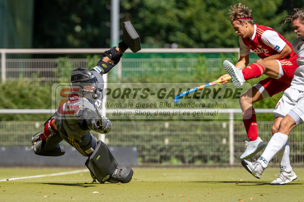 HK_20240907_105386 | 1. Bundesliga Herren RW Köln - Crefelder HTC am 7.9.2024 RW Köln, Köln , Jean Danneberg ( Torwart Rot-Weiss Köln #74 )